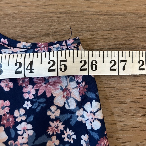 Faded Glory Sleeveless Top. Size 3X. (22W to 24W). Floral Print - Picture 5 of 5